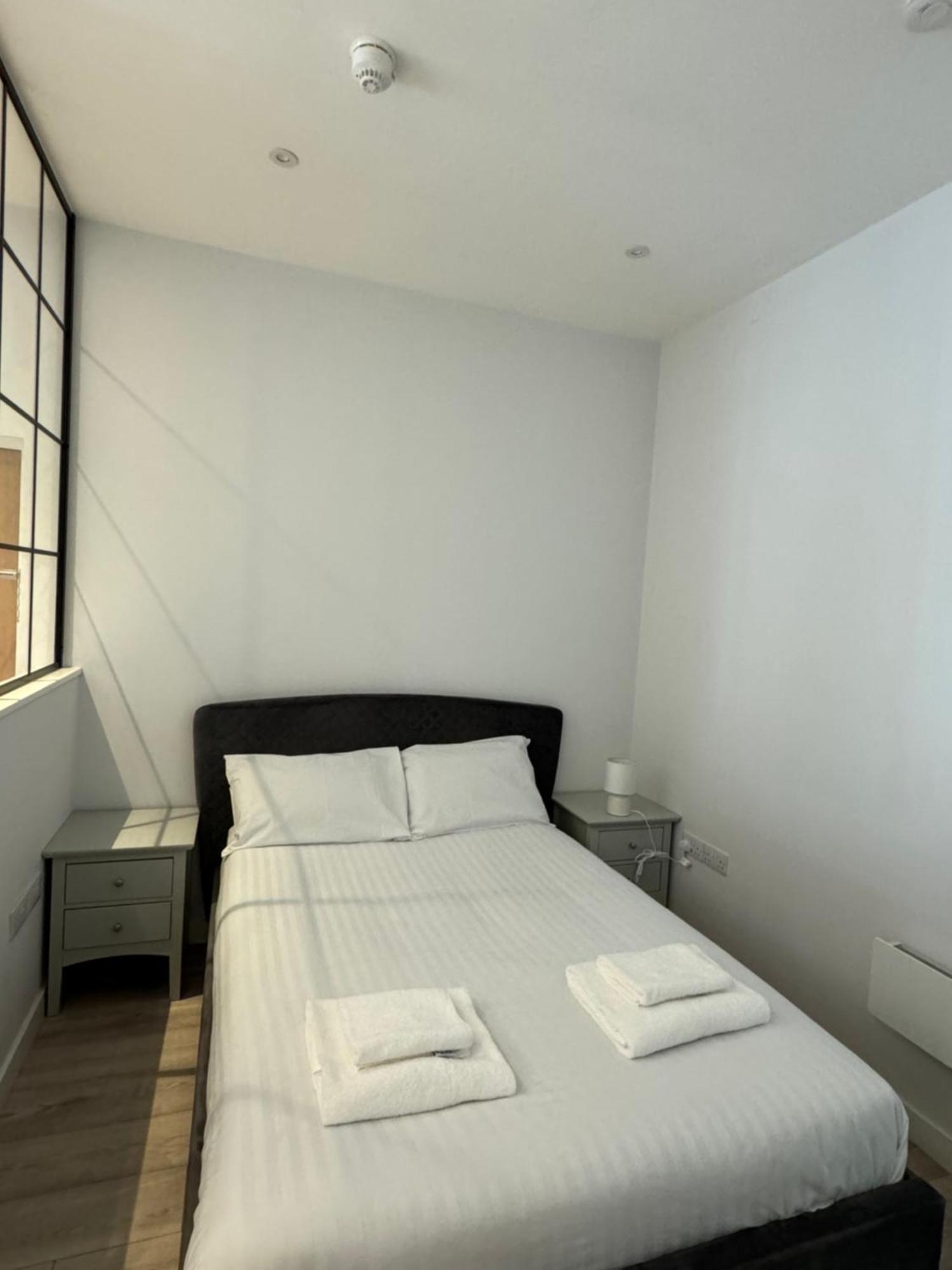 Armyn House Apartments, Your Coastal Escape In ファルマス エクステリア 写真